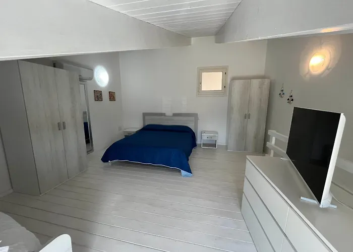 House Nyaraló