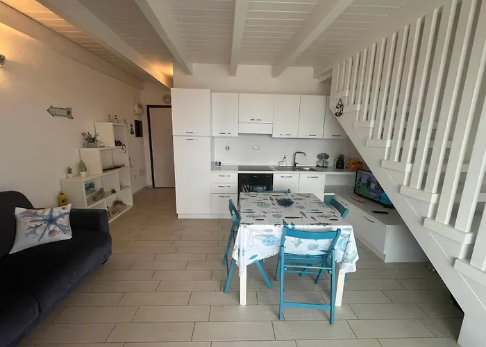 House Nyaraló *